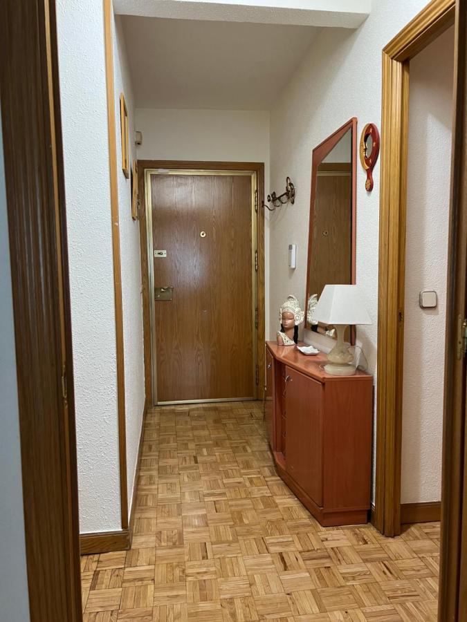 Aparment Legazpi Apartment Madrid Bagian luar foto