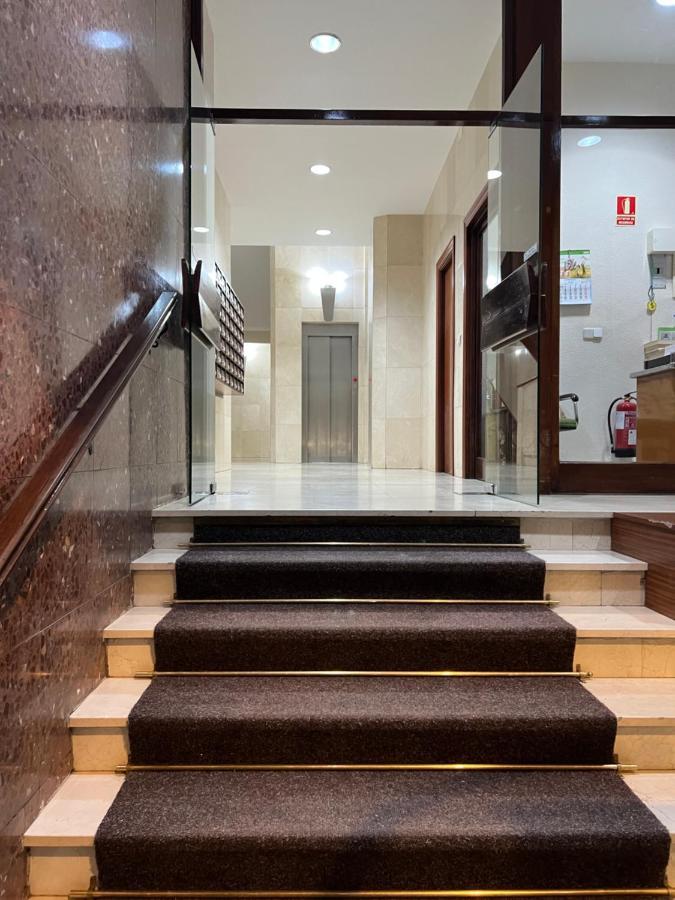 Aparment Legazpi Apartment Madrid Bagian luar foto