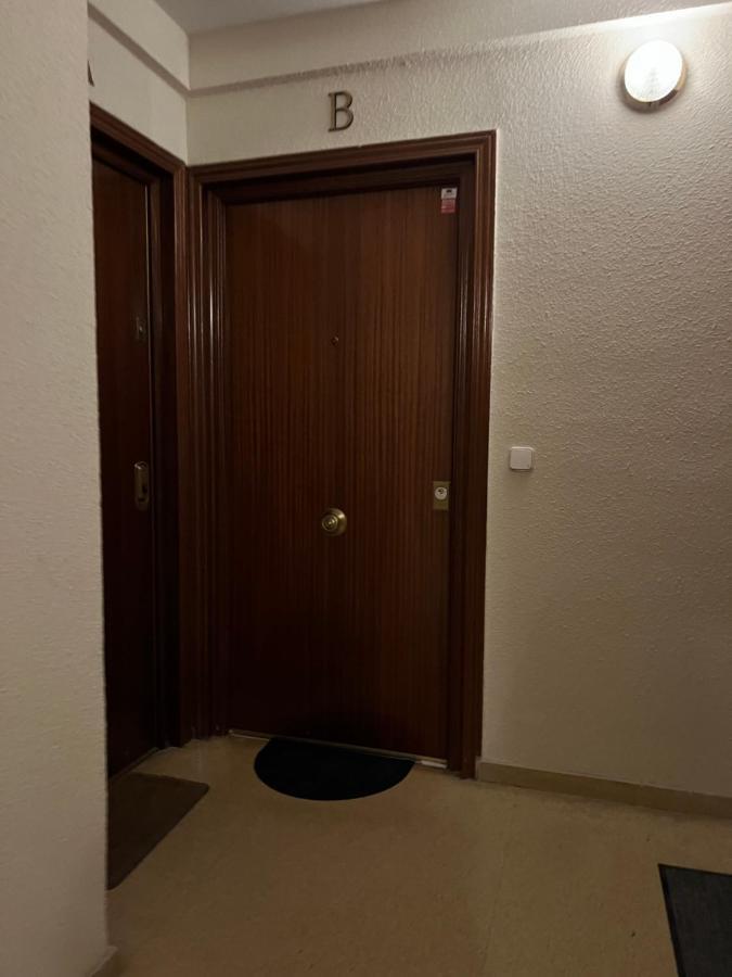 Aparment Legazpi Apartment Madrid Bagian luar foto