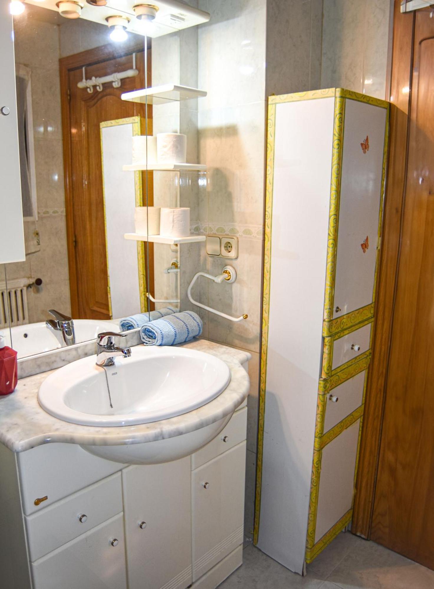 Aparment Legazpi Apartment Madrid Bagian luar foto